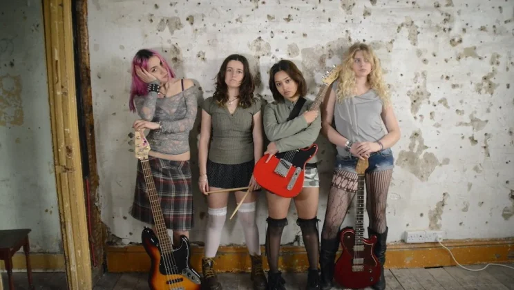 Song Red Ivory – No. 7 With Lyrics, Download, MP3