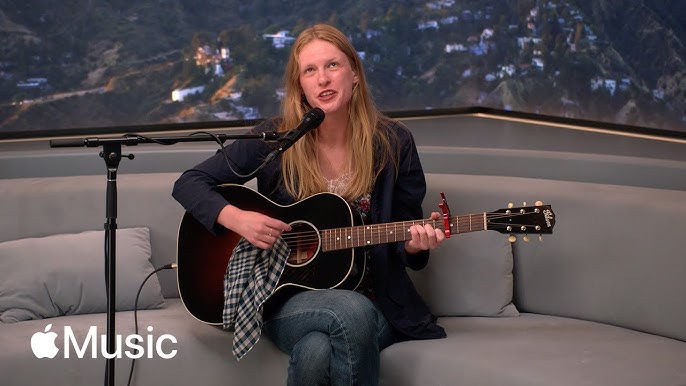 Listen, Download, Play Audrey Hobert – Sex and the city